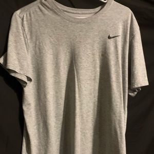 NIKE grey drift fit tee